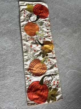 Embroidered Pumpkin Table Runner - Orange & Gold Fall Décor